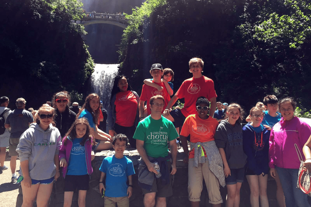 Picfest 2016 tour to Eugene, Oregon. With all performances behind them, various excursions follow, including this one to Multnomah Falls.